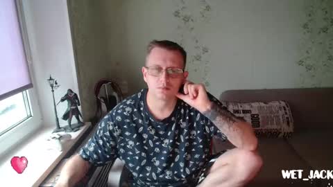 Snapshot of hlestus chatting on 11-07-25, 06:57 Wet Jack online show from 11-07-25, 06:57