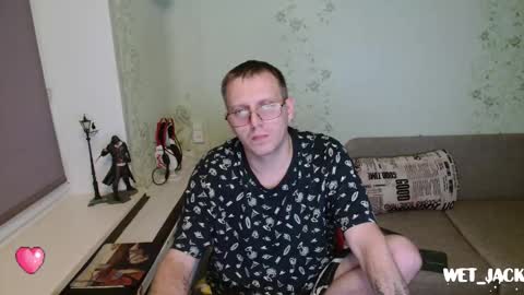 Snapshot of hlestus chatting on 11-09-25, 07:12 Wet Jack online show from 11-09-25, 07:12