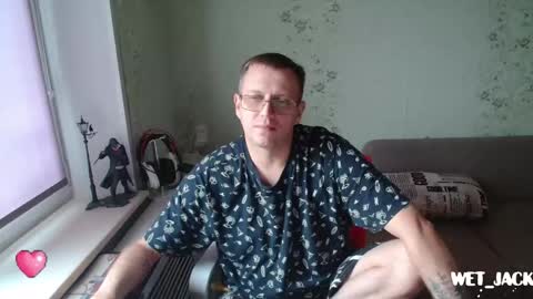 Snapshot of hlestus chatting on 11-11-25, 06:46 Wet Jack online show from 11-11-25, 06:46