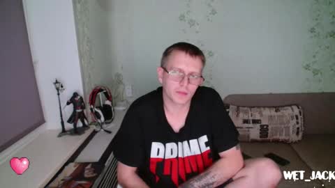 Snapshot of hlestus chatting on 11-19-25, 06:41 Wet Jack online show from 11-19-25, 06:41