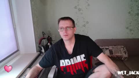 Snapshot of hlestus chatting on 11-21-25, 06:34 Wet Jack online show from 11-21-25, 06:34