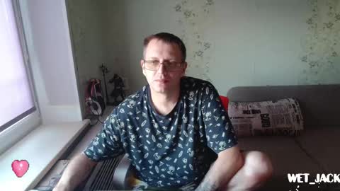 Snapshot of hlestus chatting on 11-23-25, 07:30 Wet Jack online show from 11-23-25, 07:30