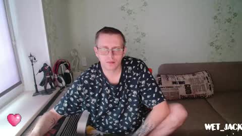 Snapshot of hlestus chatting on 11-26-25, 06:47 Wet Jack online show from 11-26-25, 06:47