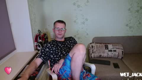 Snapshot of hlestus chatting on 12-04-25, 07:11 Wet Jack online show from 12-04-25, 07:11