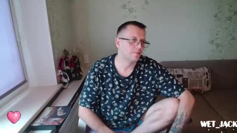 Snapshot of hlestus chatting on 12-05-25, 07:28 Wet Jack online show from 12-05-25, 07:28