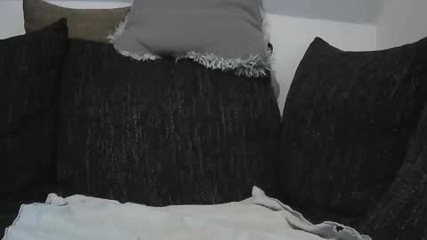 hlovescf online show from 04-19-26, 06:35