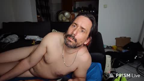 Snapshot of hmuench85 chatting on 11-24-25, 08:08 H online show from 11-24-25, 08:08