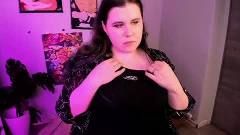 Hanna online show from 06-12-26, 07:18