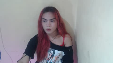 Snapshot of hoelyaurora chatting on 04-02-26, 06:33 Aurora3 online show from 04-02-26, 06:33