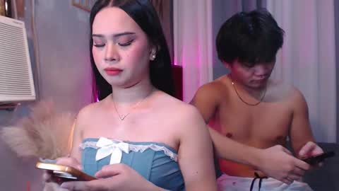 hoelymolly online show from 11-16-25, 06:52