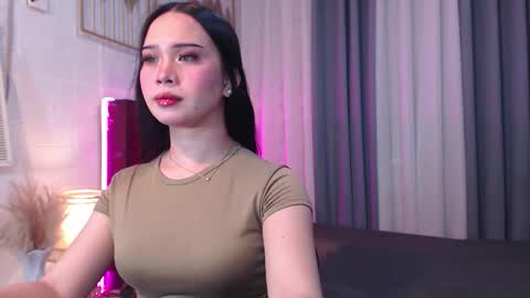 hoelymolly online show from 01-16-26, 08:29