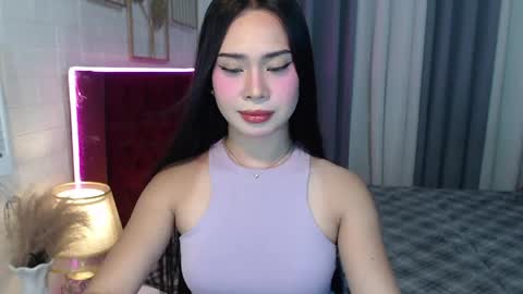 hoelymolly online show from 04-16-26, 06:19