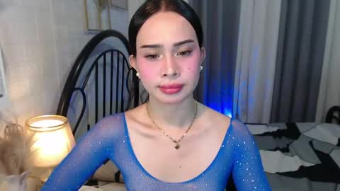 hoelymolly online show from 05-15-26, 11:23