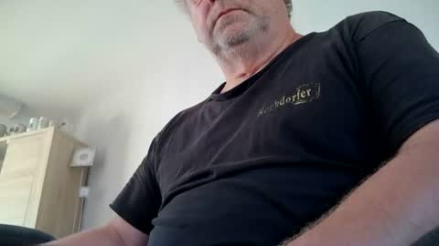 Snapshot of hofnung chatting on 08-01-26, 05:01 hofnung online show from 08-01-26, 05:01
