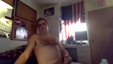 Snapshot of hoglegg99384194 chatting on 01-10-25, 01:21 hoglegg99384194 online show from 01-10-25, 01:21