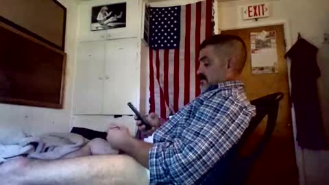 Snapshot of hoglegg99384194 chatting on 09-12-25, 03:01 hoglegg99384194 online show from 09-12-25, 03:01