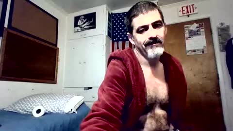 Snapshot of hoglegg99384194 chatting on 10-15-25, 08:58 hoglegg99384194 online show from 10-15-25, 08:58