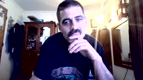Snapshot of hoglegg99384194 chatting on 11-12-25, 09:32 hoglegg99384194 online show from 11-12-25, 09:32