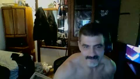 Snapshot of hoglegg99384194 chatting on 11-23-25, 12:21 hoglegg99384194 online show from 11-23-25, 12:21