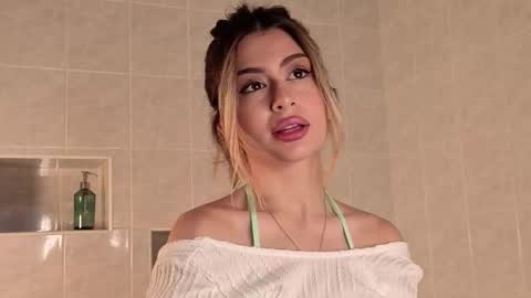 Moni Monica online show from 10-04-25, 08:23