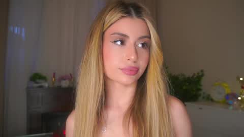 Moni Monica online show from 04-24-26, 09:34