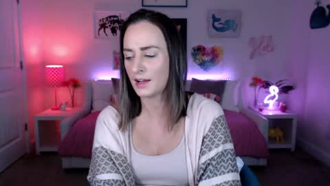 Holi Hurricane online show from 02-19-26, 04:41