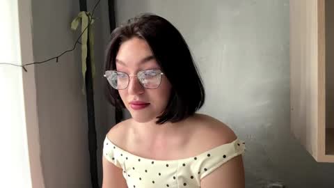 Sofia online show from 03-28-26, 05:18