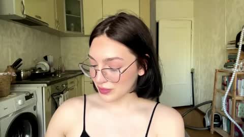 Sofia online show from 04-29-26, 05:33