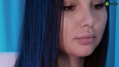 hollyextra online show from 02-13-25, 10:00