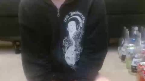 Snapshot of hollyhawkes chatting on 10-07-25, 12:19 Holly Hawkes online show from 10-07-25, 12:19