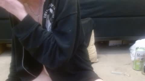 Snapshot of hollyhawkes chatting on 10-18-25, 12:13 Holly Hawkes online show from 10-18-25, 12:13