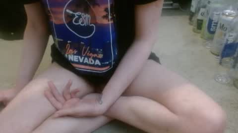 Holly Hawkes online show from 04-14-26, 12:49