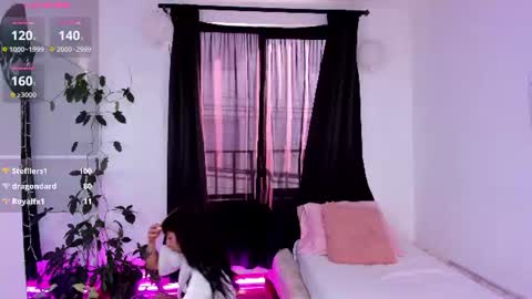 Holly Hudson     online show from 06-29-26, 12:16