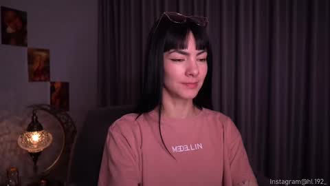 Holly Linder online show from 02-20-25, 01:46