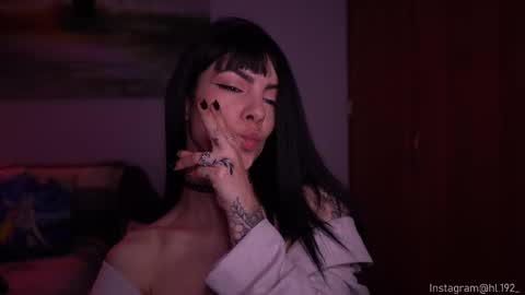 Holly Linder online show from 02-22-25, 05:02