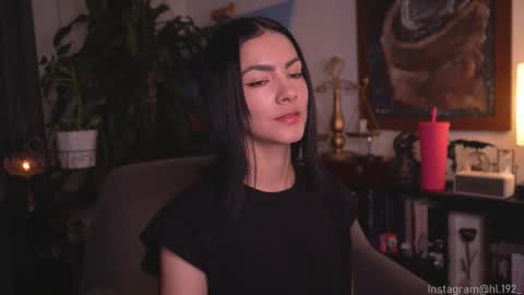 Holly Linder online show from 09-14-25, 03:27