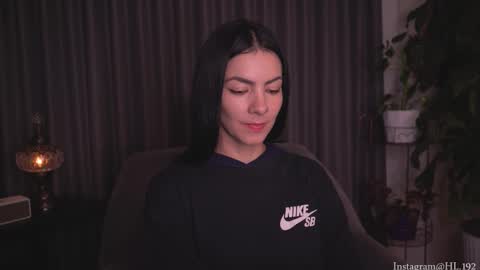 Holly Linder online show from 09-18-25, 02:57