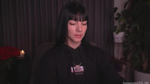 Holly Linder online show from 10-22-25, 01:50