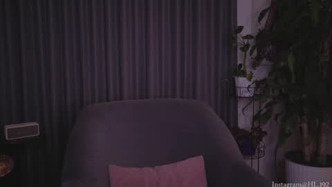 Holly Linder online show from 11-19-25, 01:49