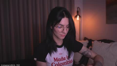 Snapshot of hollylinder_ chatting on 05-06-26, 03:13 Holly Linder online show from 05-06-26, 03:13