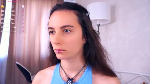 Snapshot of hollymonica chatting on 09-13-25, 06:24 Delly online show from 09-13-25, 06:24