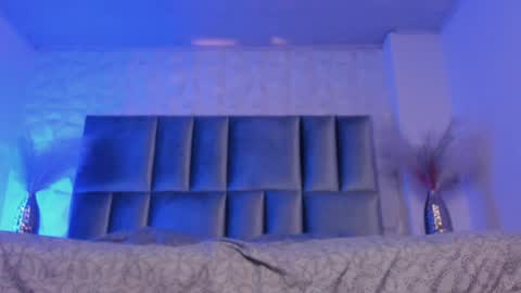 hollypeach_ online show from 03-27-26, 08:19