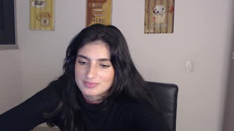 hollyshit_ online show from 02-19-25, 03:39