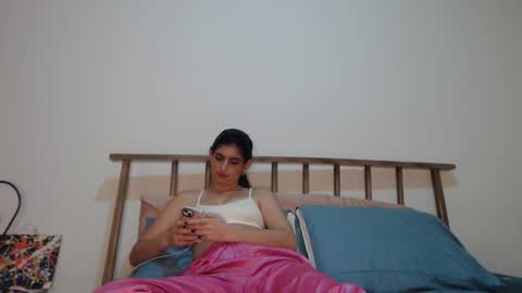 hollyshit_ online show from 02-25-25, 12:58