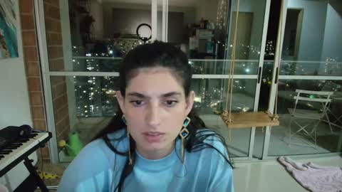 hollyshit_ online show from 09-23-25, 12:02