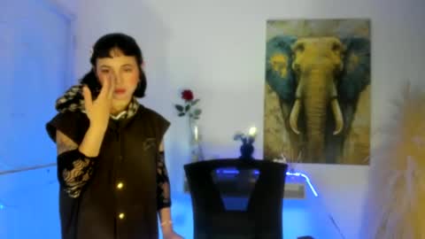 Snapshot of hollysquirtx chatting on 11-07-25, 01:33 hollysquirtx online show from 11-07-25, 01:33