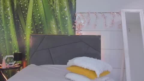 HollyTaillor online show from 02-08-26, 06:06