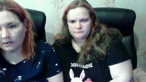 HollyXEva online show from 02-13-26, 07:48