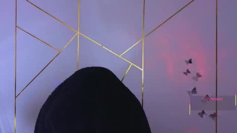 holly online show from 11-06-25, 01:34