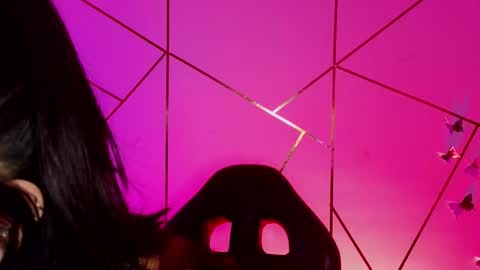 holly online show from 03-20-26, 03:22